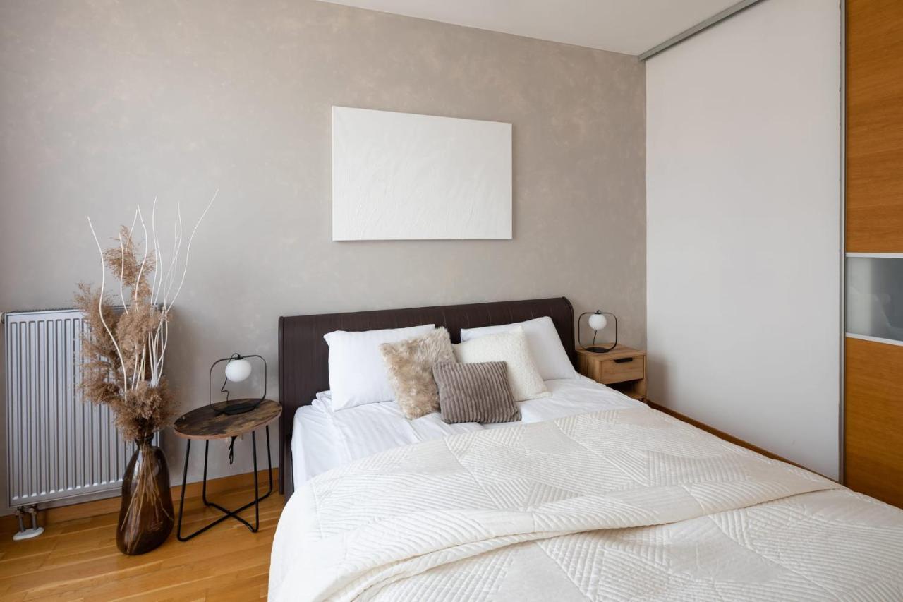 Ziedondarza Park One Bedroom Apartment With Balcony Riga Exterior photo