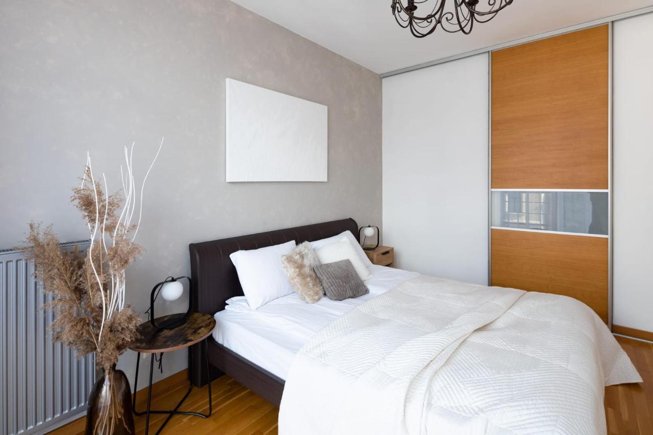 Ziedondarza Park One Bedroom Apartment With Balcony Riga Exterior photo